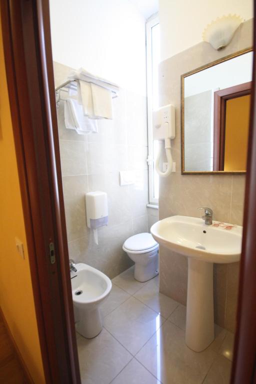 Koupelna v ubytování Hotel Cherubini
