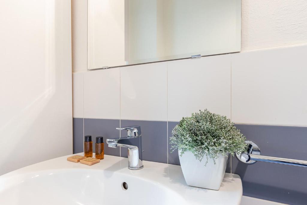 Milan Retreats Duomo Carrobbio - 9