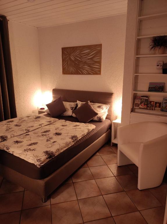 Postel nebo postele na pokoji v ubytování Gäste Apartement Casa Luber