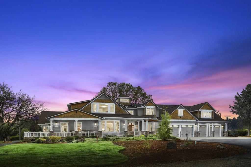 Roloff Farms - Housity