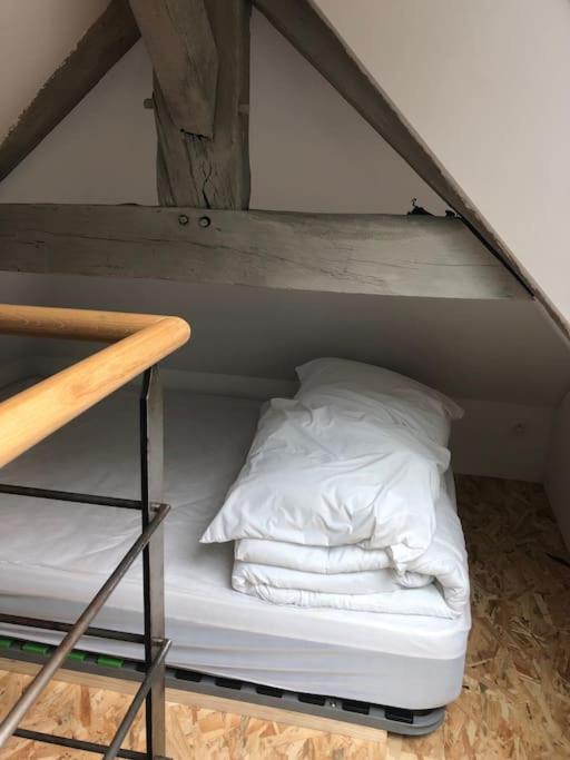 Posteľ alebo postele v izbe v ubytovaní Gîte de caractère à la campagne
