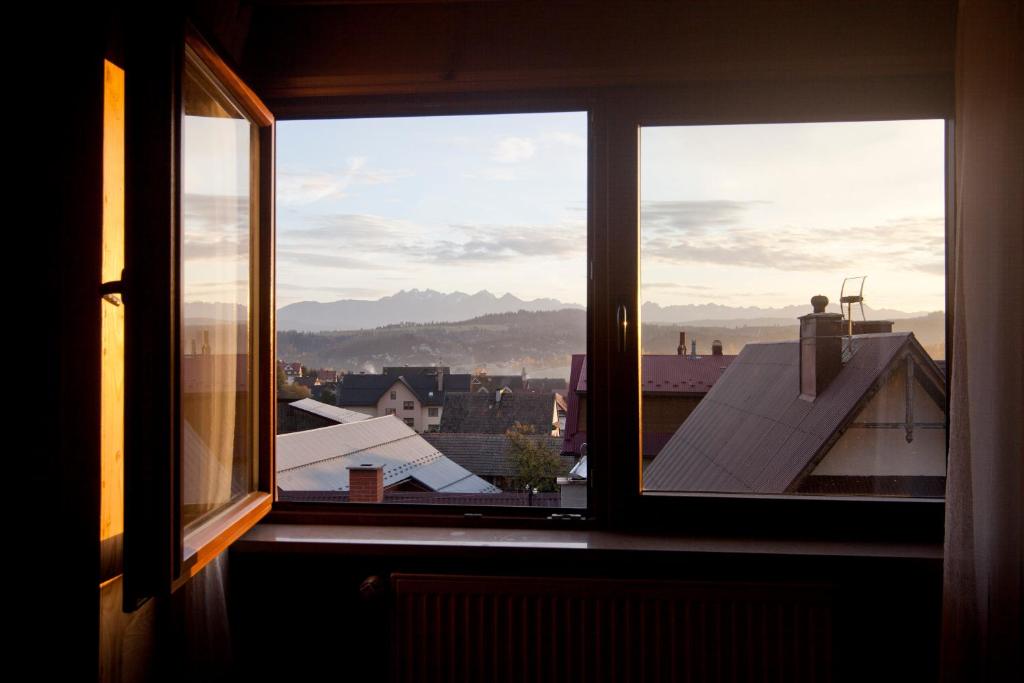 Výhľad na hory alebo výhľad na hory priamo z apartmánu