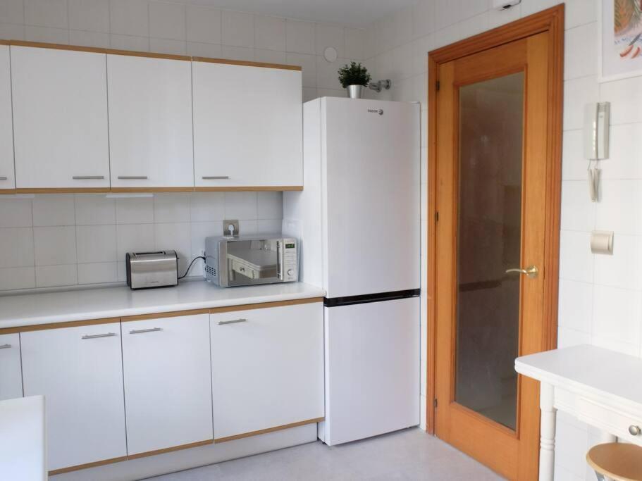 Kuchyň nebo kuchyňský kout v ubytování Luxury apartments Alamos beach Torremolinos - Costa Lago