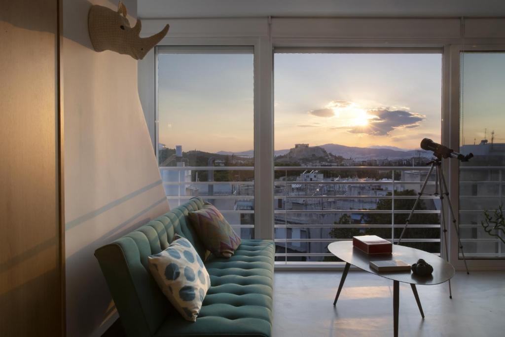 Posezení v ubytování Stunning Acropolis view apartment