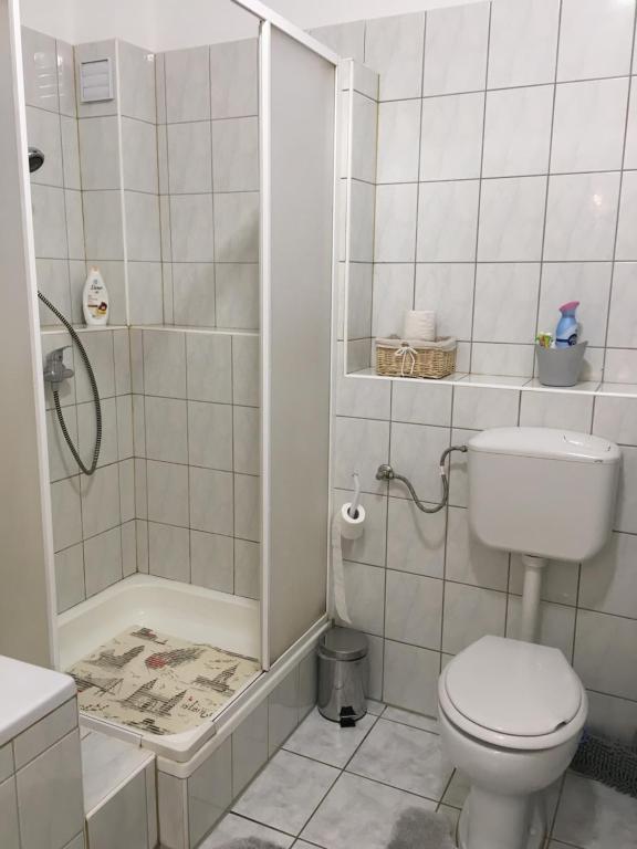 Koupelna v ubytování Levendula Vendégház