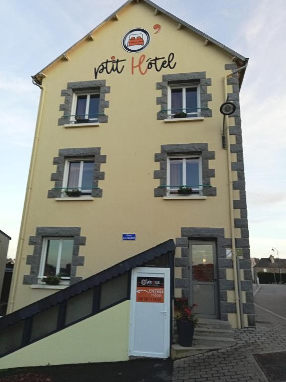 Budova, kde se hotel nachází