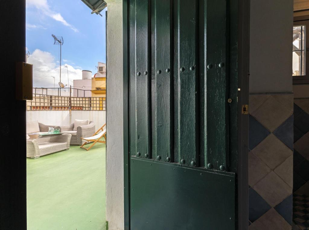 Balkon lub taras w obiekcie Champion Duplex Terrace and Garage Old Town 6 pax