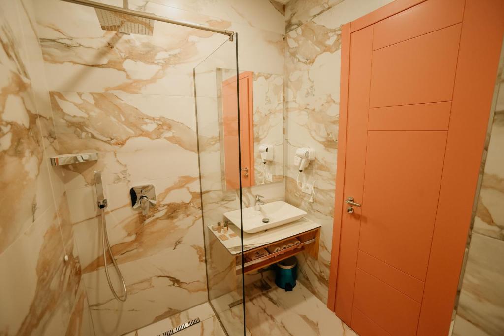 Koupelna v ubytování Martiness Hotel Durres