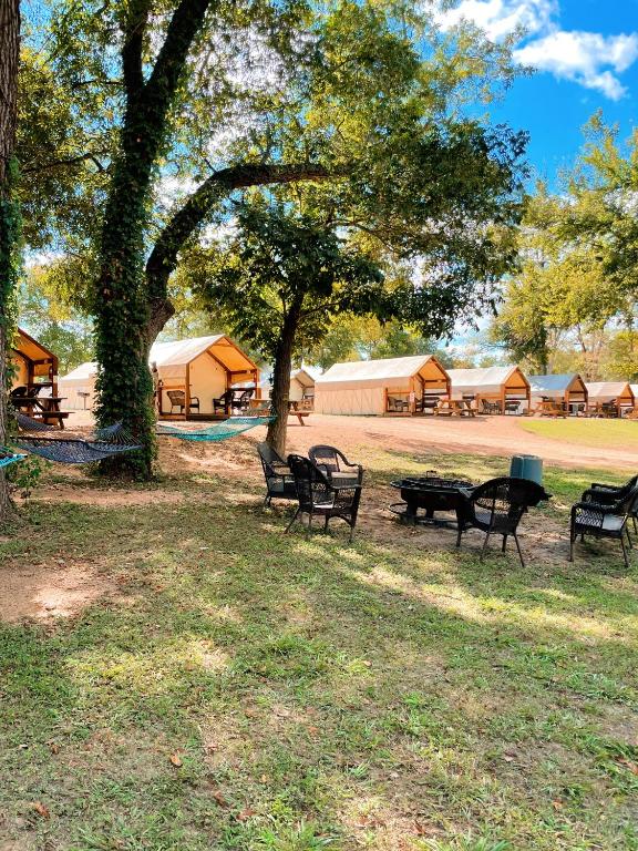 Son's Blue River Camp Glamping Cabin Z Adorable Glamping Cabin on the