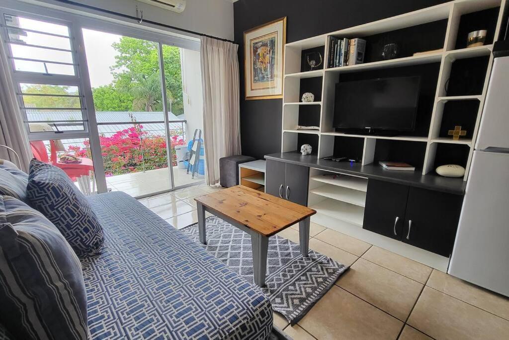 Life on Trotter - 2 x Bedroom APT! - Image 15