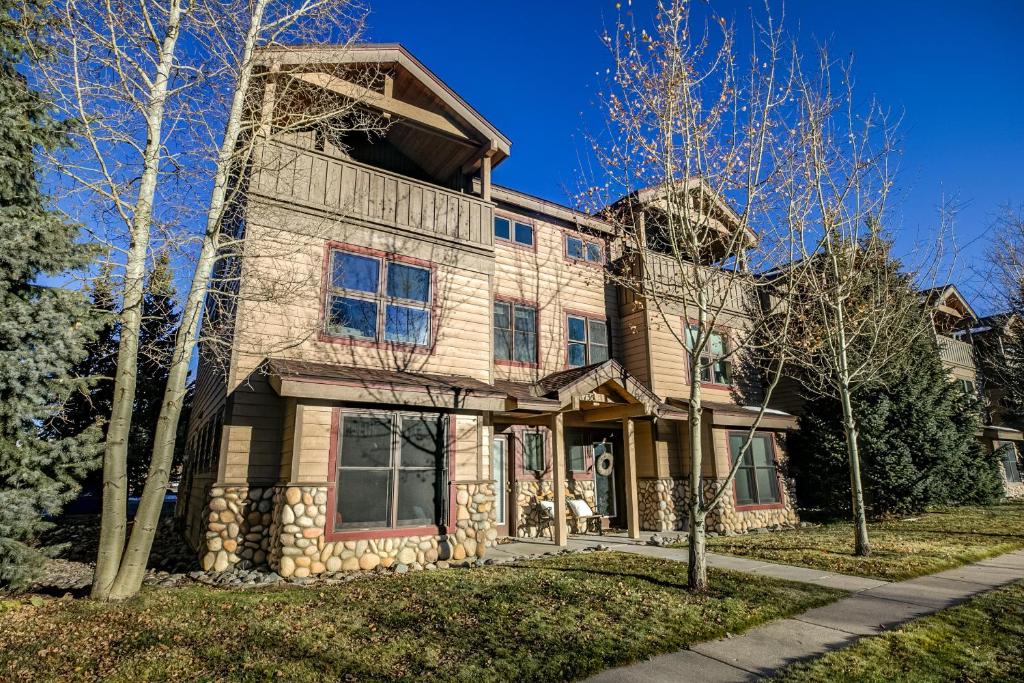 Crossroads Nordic Townhome Spacious On Bike Path, Frisco (updated