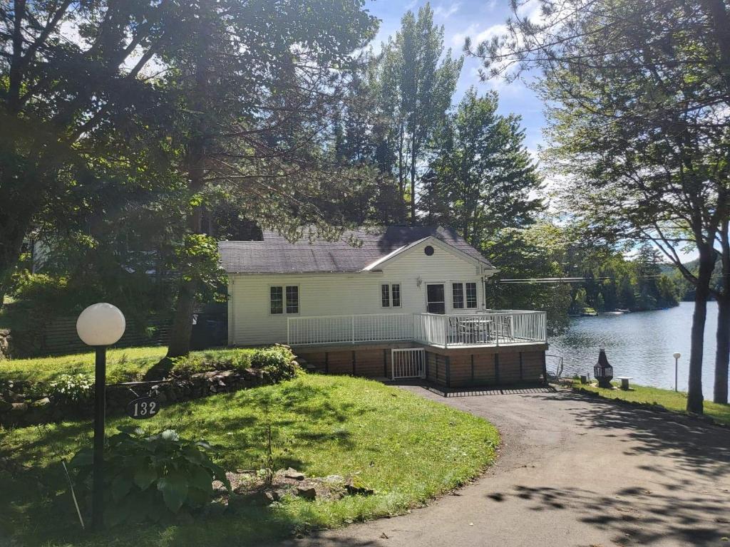 Lakeview cottage (Kanada ValdesBois)