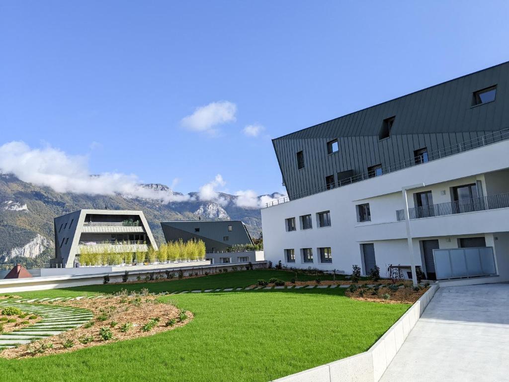 Výhľad na hory alebo výhľad na hory priamo z apartmánu