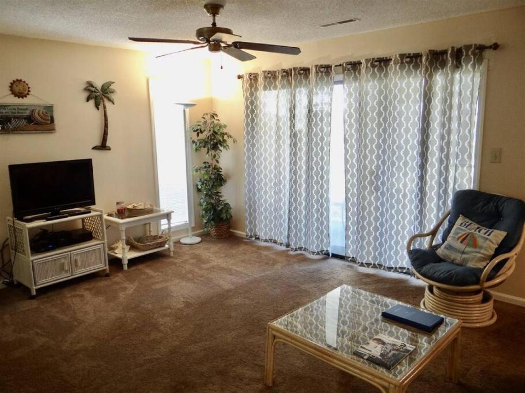 35S Golf Colony Ground Floor Condo in Family Friendly Surfside, Myrtle