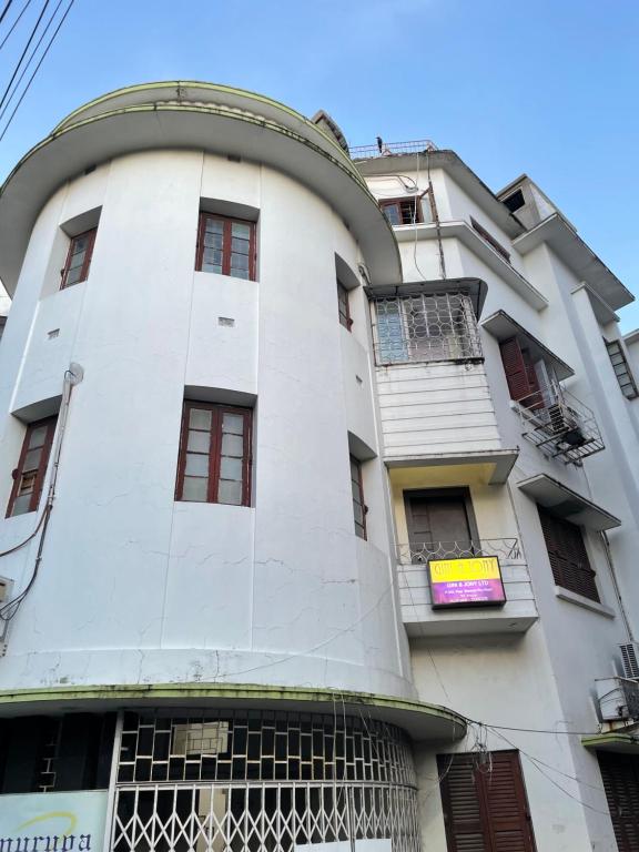 Elegant Residences - Housity