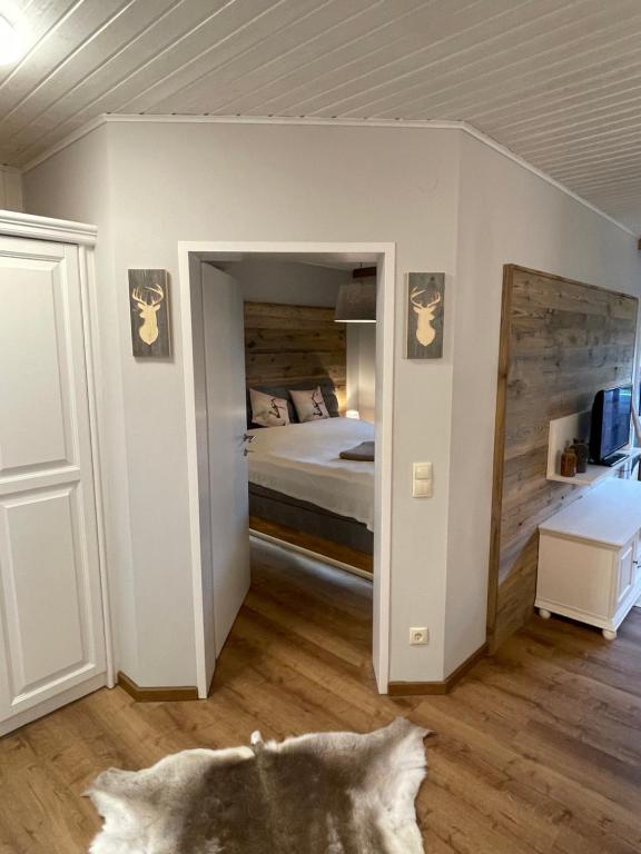 Postel nebo postele na pokoji v ubytování Wohlfühlappartment Gerlitzen