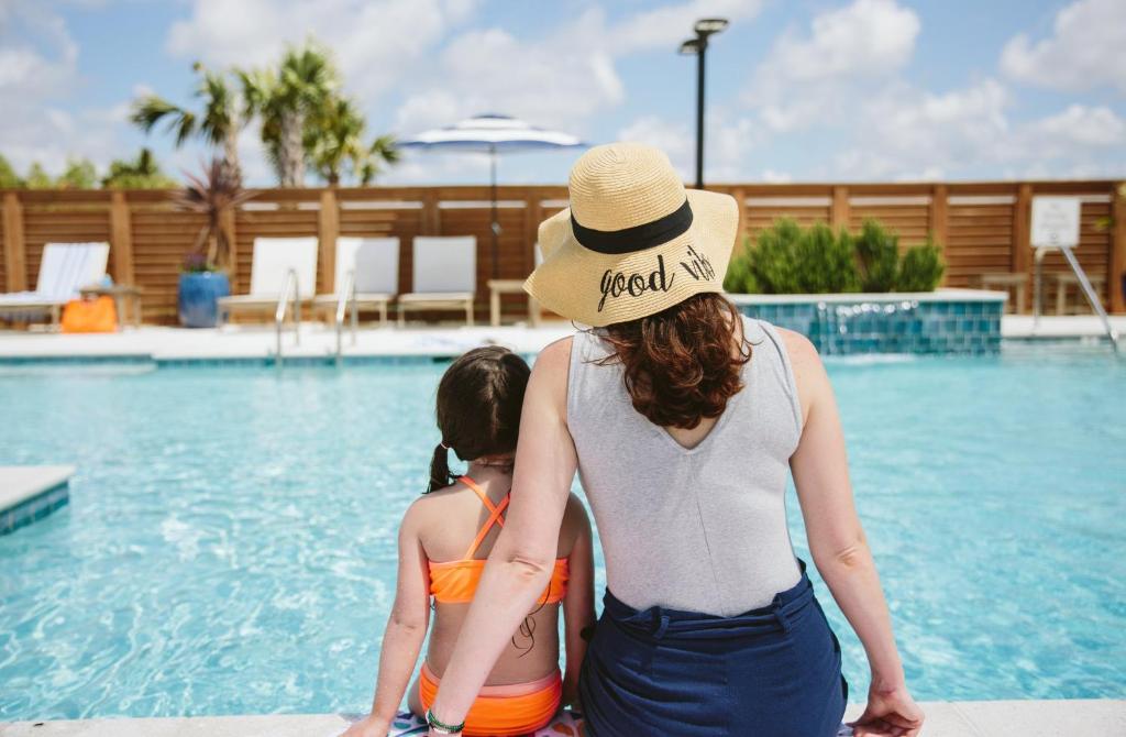 Gäste, die in der Unterkunft Hotel Indigo Orange Beach - Gulf Shores by IHG übernachten