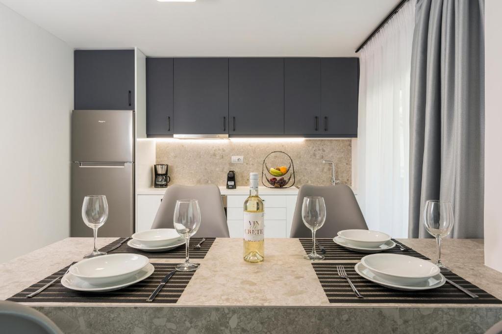 Nápoje v ubytování Quarters Luxury Apts