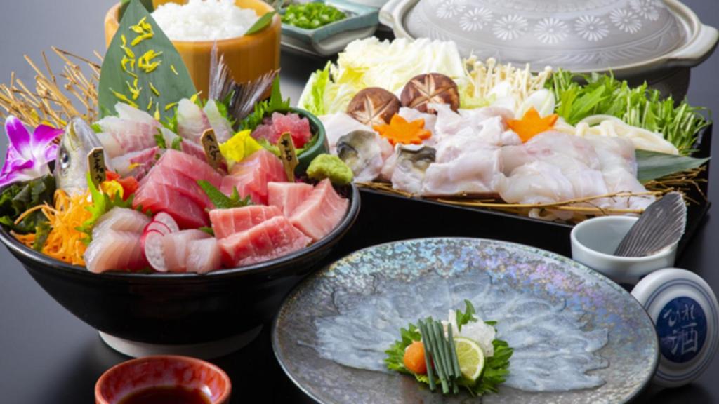 ホテルの敷地内または近くでの食事または食べ物