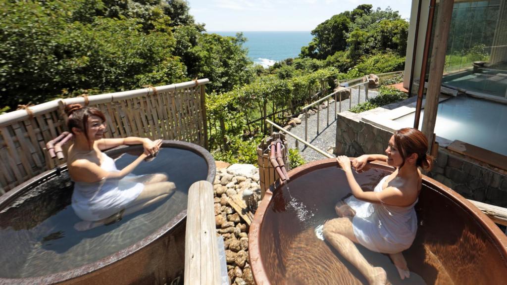 ホテルの近くで見られる自然の景観