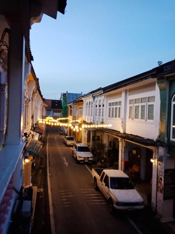 2ROOMS Boutique House - 15