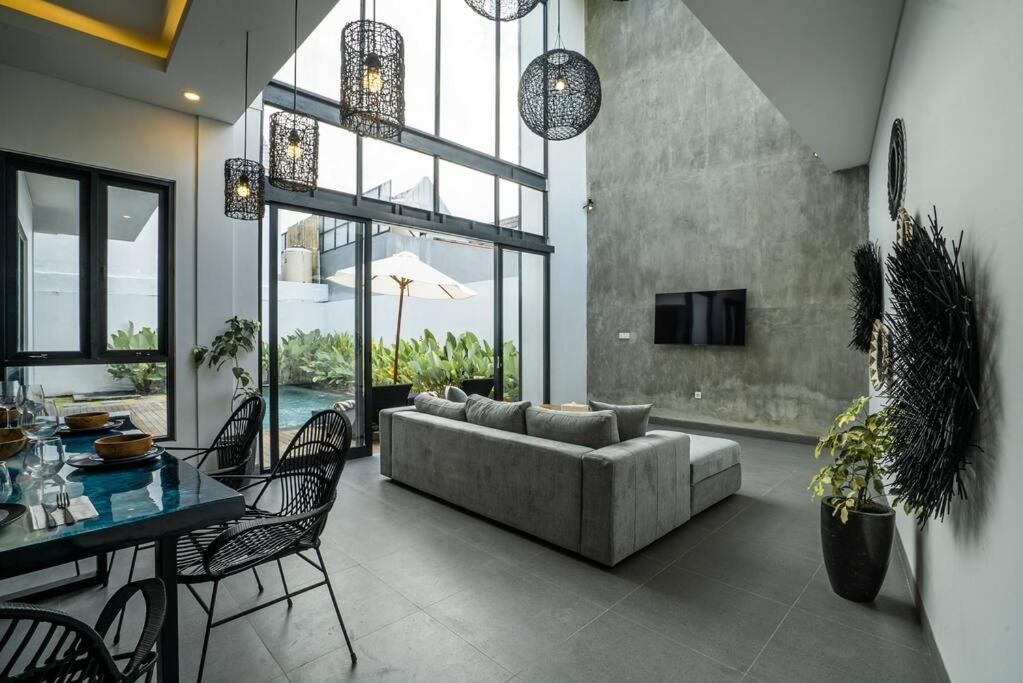 Villa Night Lights – Rooftop Villa