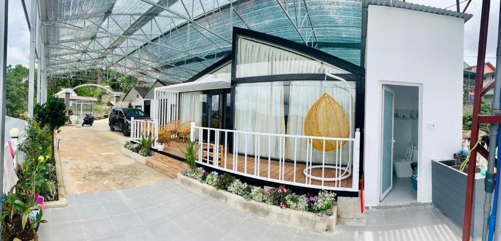 Tòa nhà nơi căn hộ tọa lạc