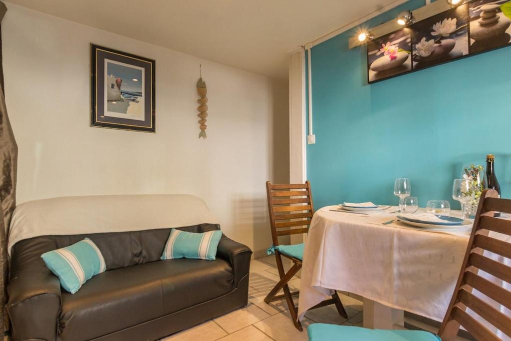 Posedenie v ubytovaní Maison charmante à Bernières-sur-Mer, parfait 35 m².