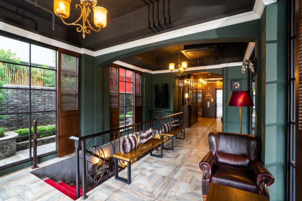 The Coach Hotel Sukhumvit - Asok BTS Bangkok - Resim 17