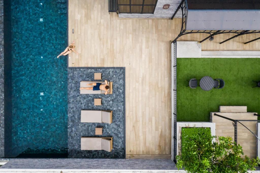 The Coach Hotel Sukhumvit - Asok BTS Bangkok - Resim 2