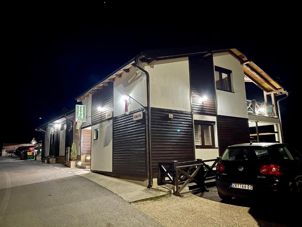Budova, kde se apartmán nachází