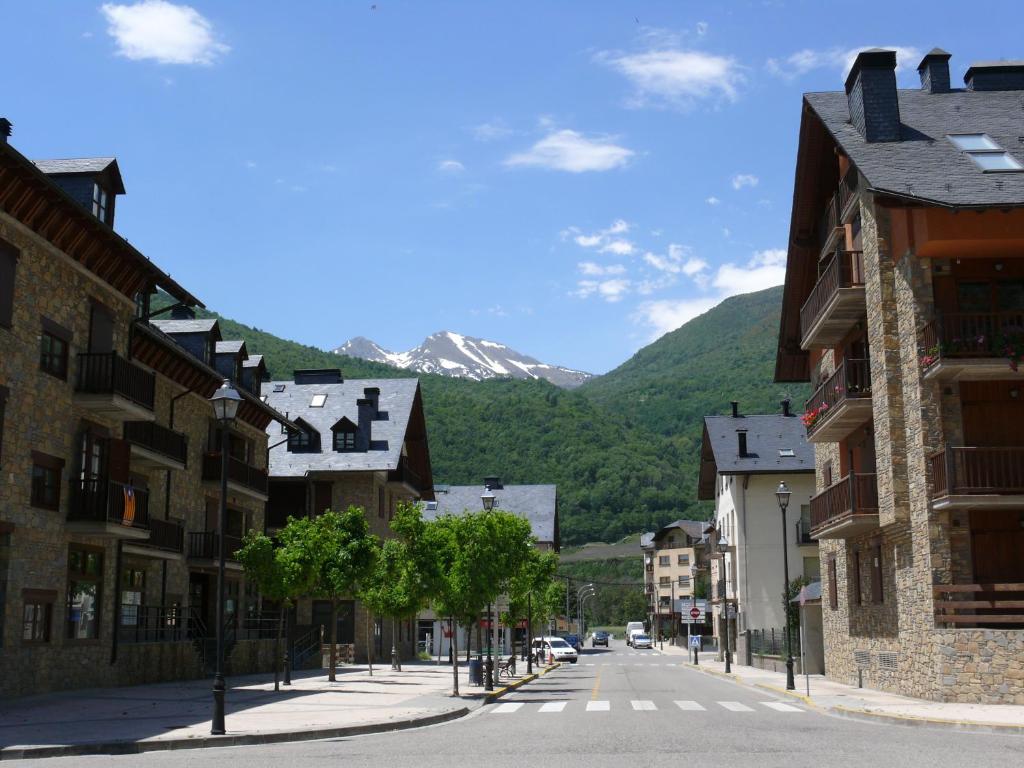 APARTMENTSUITESPAIN BAQUEIRA JARDIn, 에스테리 다네우 – 2022 ...