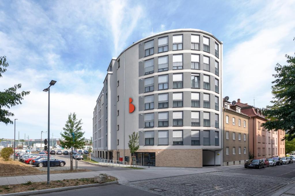 Das Gebäude in dem sich das Aparthotel befindet
