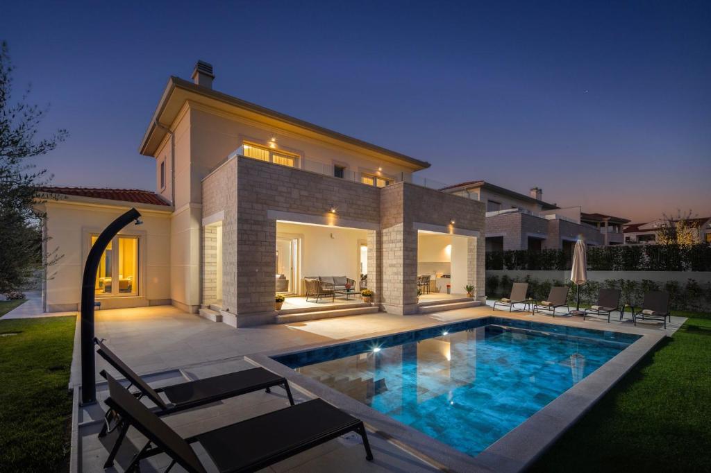 Beautiful Villa Santina