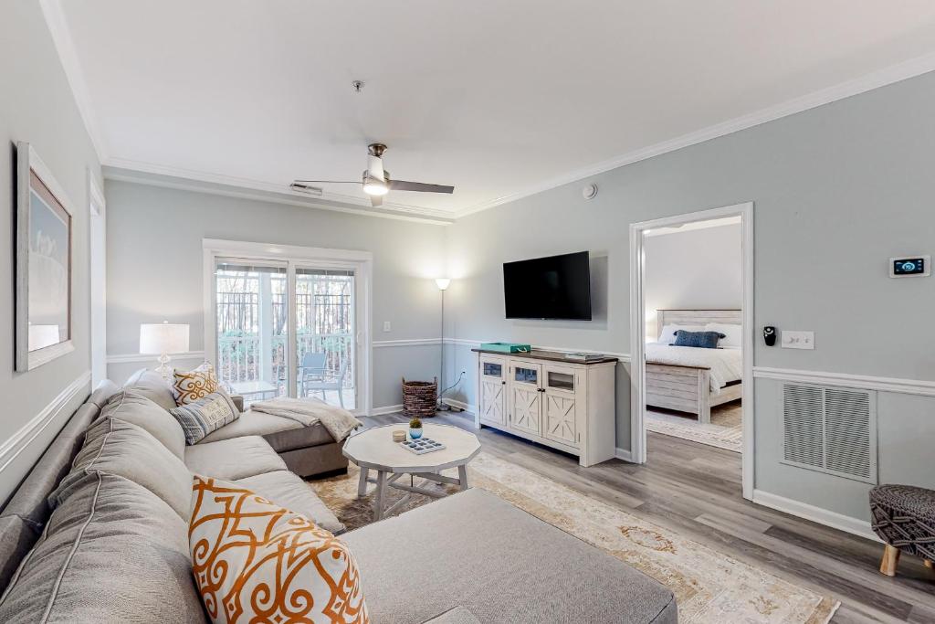 The Tides 19994 Sandy Bottom 8102, Rehoboth Beach (updated prices 2024)