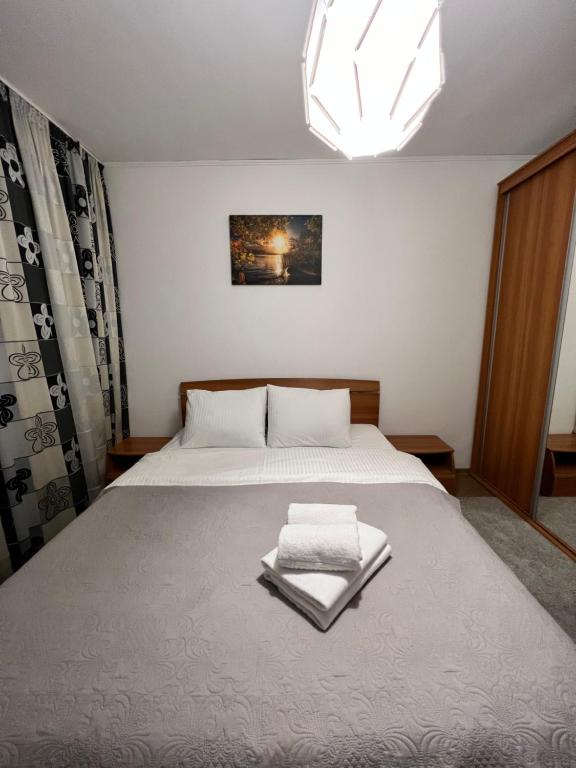 Apartament 3 camere, dotat cu toate utilitățile