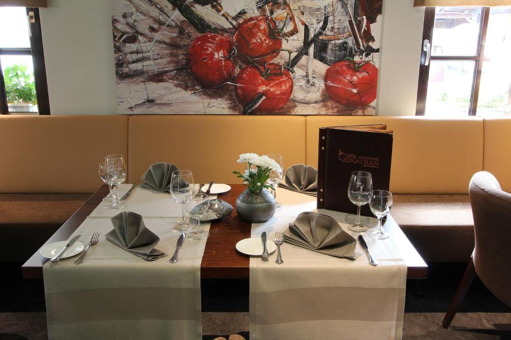 Nápoje v ubytování Akzent Hotel Jonathan