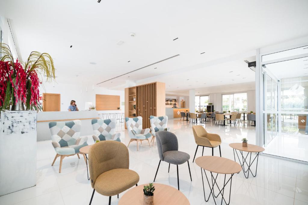 A seating area at Petit Sagitario Adults only
