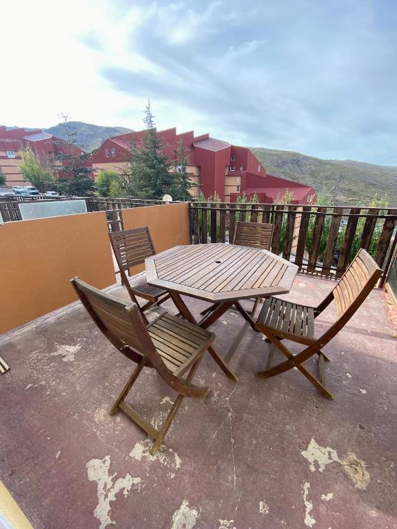 Nespecifikovaný výhled na hory nebo výhled na hory při pohledu z apartmánu