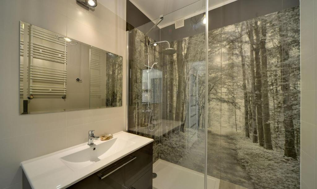 Kúpeľňa v ubytovaní Apart Invest Szklarska 800 B6