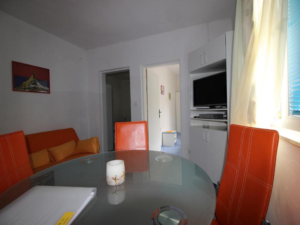 Fotografia z galérie ubytovania Apartments Roza 1-2 v destinácii Jelsa