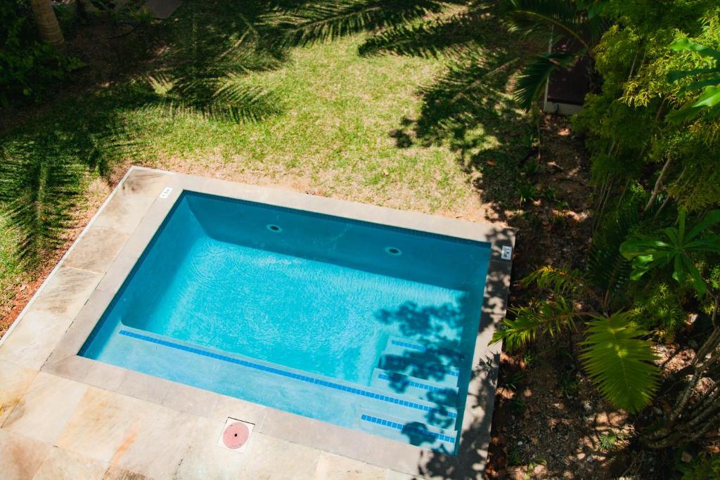 Bazén v ubytování Maison La Plage by Simply-Seychelles nebo v jeho okolí