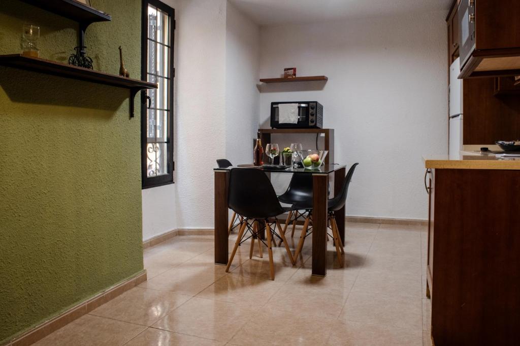 A kitchen or kitchenette at Lazcano Málaga by DV Properties
