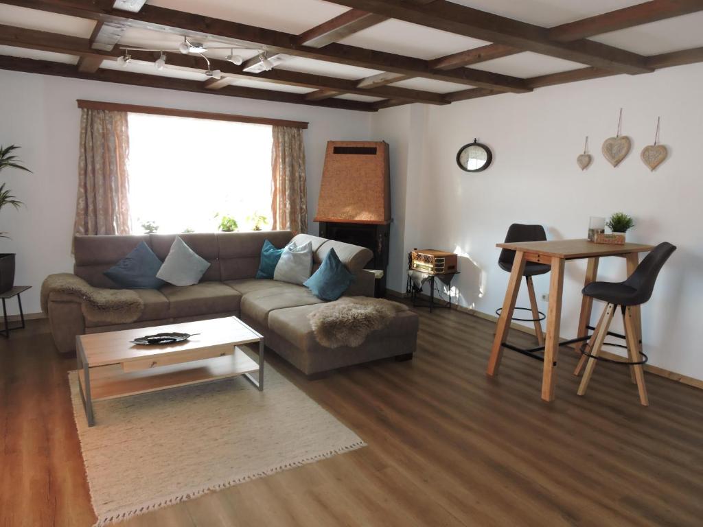 Posedenie v ubytovaní Ferienhaus Lanzinger