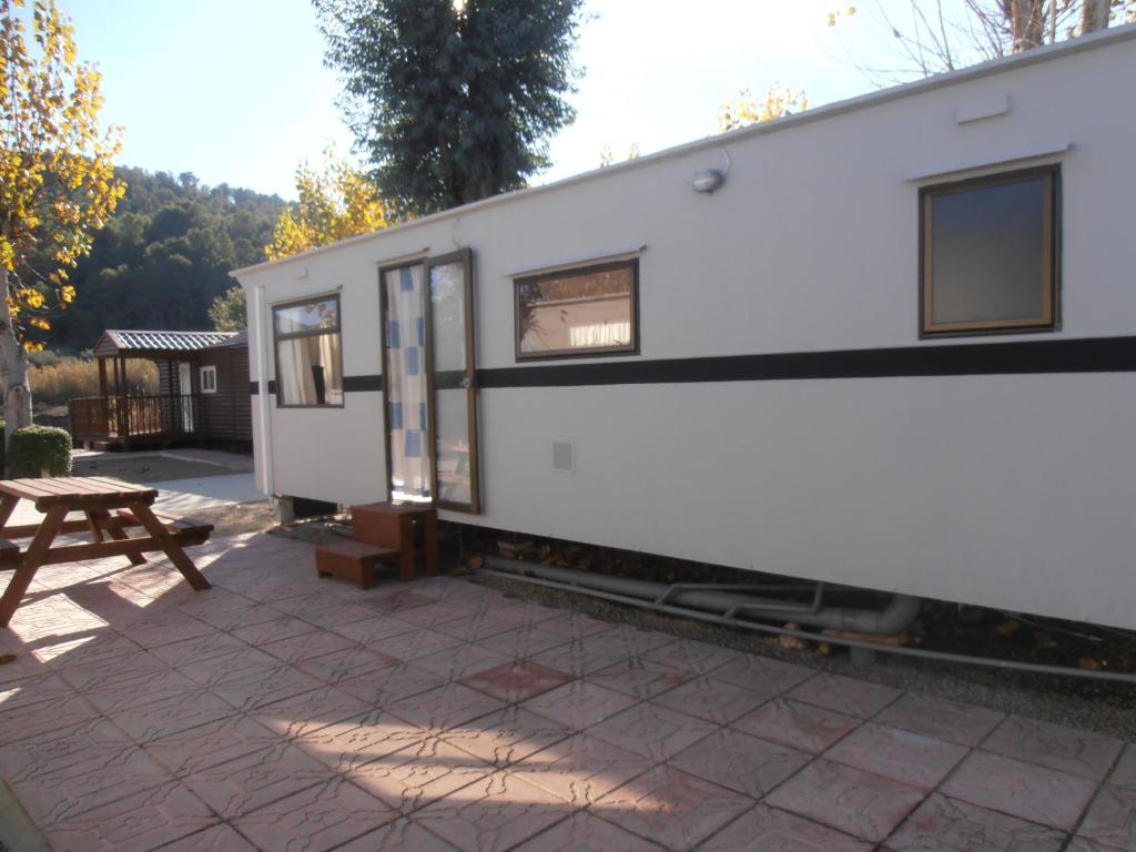 El edificio en el que está el campamento