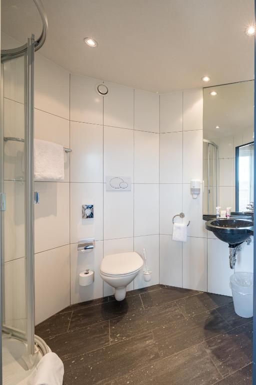 Koupelna v ubytování Aarau West Swiss Quality Hotel