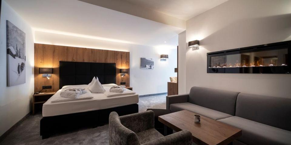 Postel nebo postele na pokoji v ubytování Hotel Aaritz