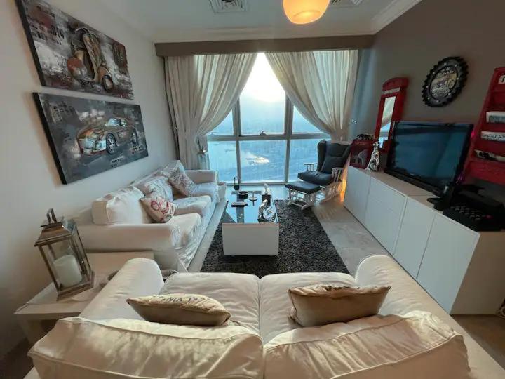 Stylish apartment in ZigZag Tower B, Doha, Qatar