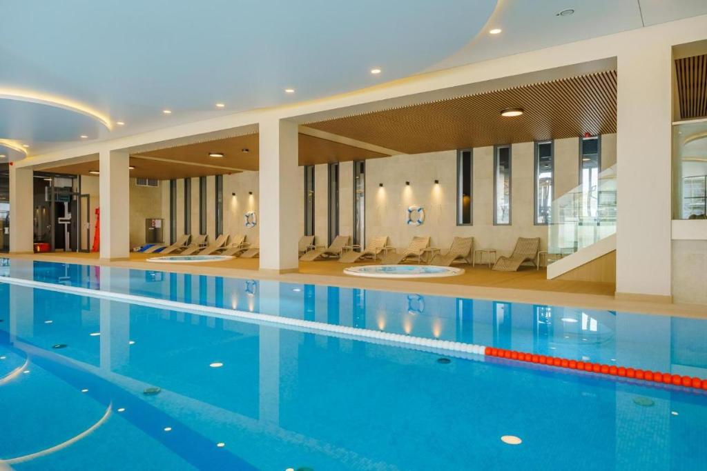 Bazén v ubytování Aqua Polanki Bodnar Apartments nebo v jeho okolí