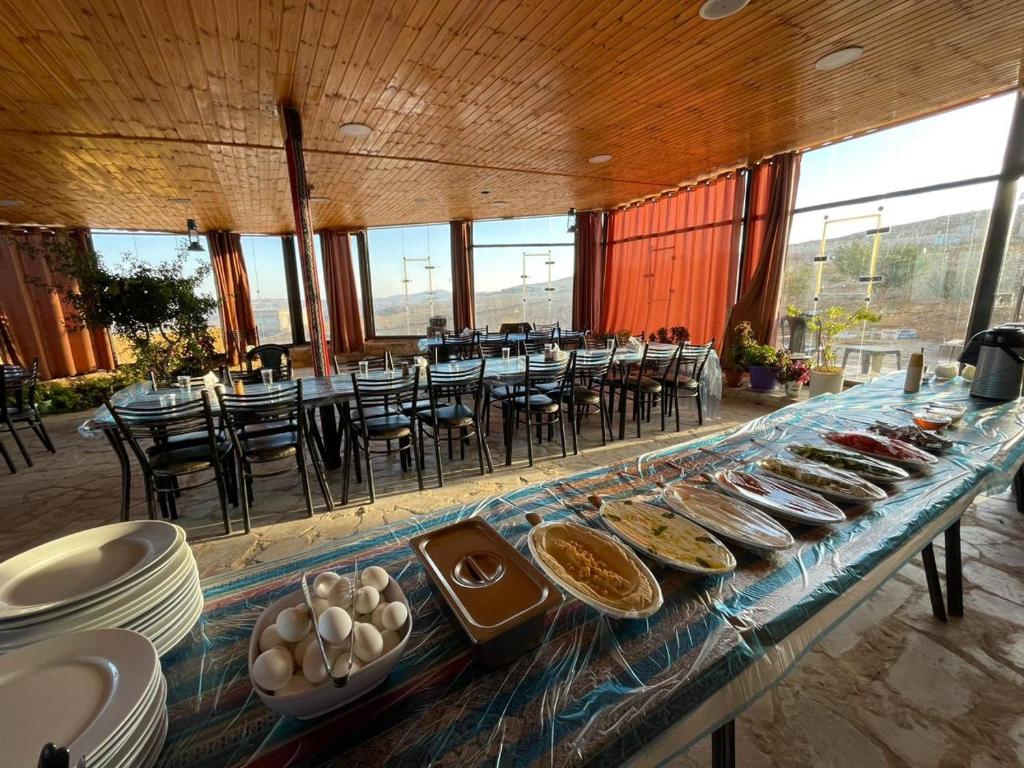 Jídlo v luxury tent nebo okolí